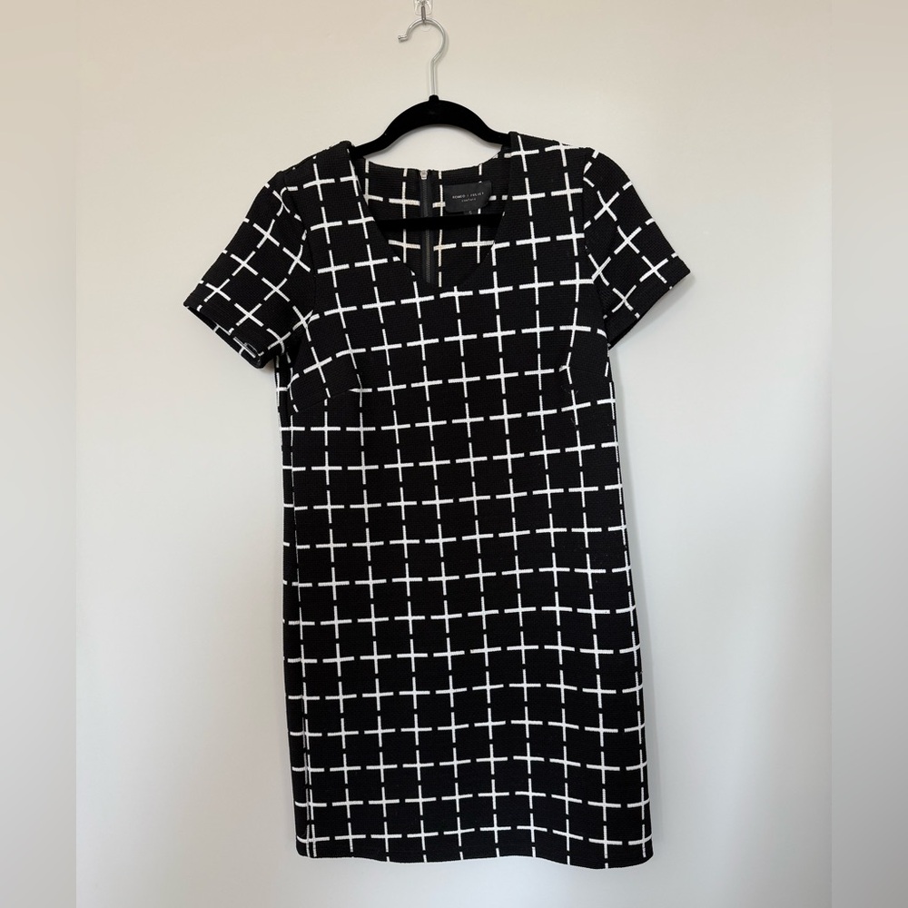 Romeo & Juliet Couture Black and White Grid Mini Dress